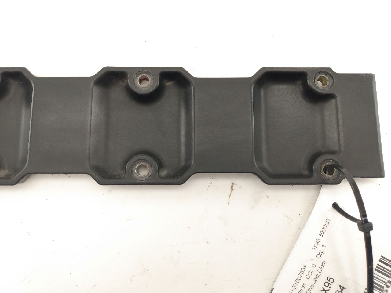 Mitsubishi 3000GT Engine Spark Plug Wire Cover