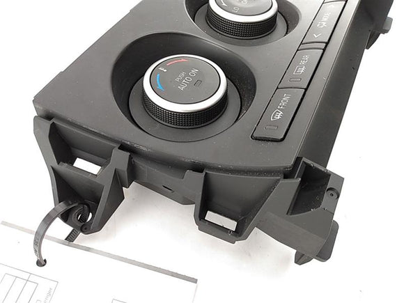 Mazda Mazda 3 Hvac Control Module And Trim Bezel