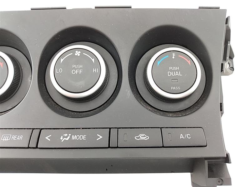 Mazda Mazda 3 Hvac Control Module And Trim Bezel