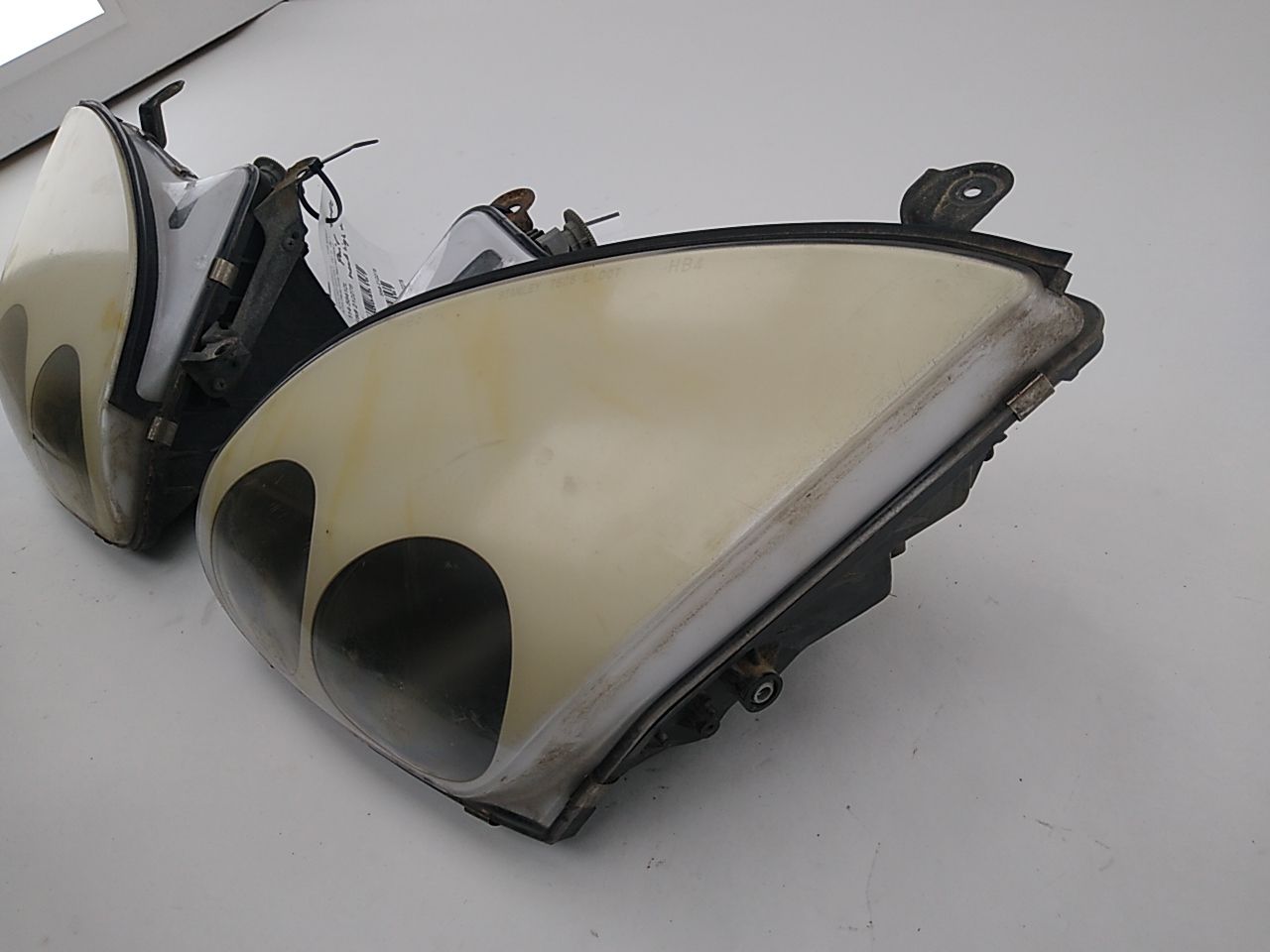 Mitsubishi 3000GT Pair Of Front Headlight Assemblies