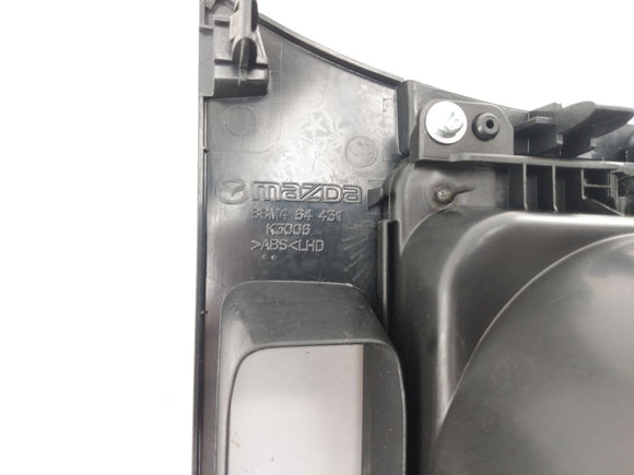 Mazda Mazda 3 Front Center Cup Holder With Cover