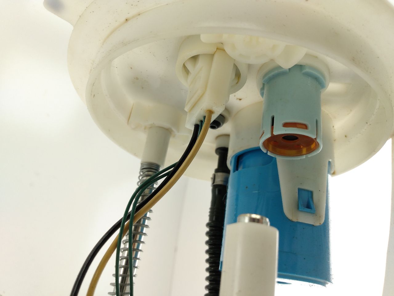 Mazda Mazda 3 Fuel Pump Assembly - **AS-IS**