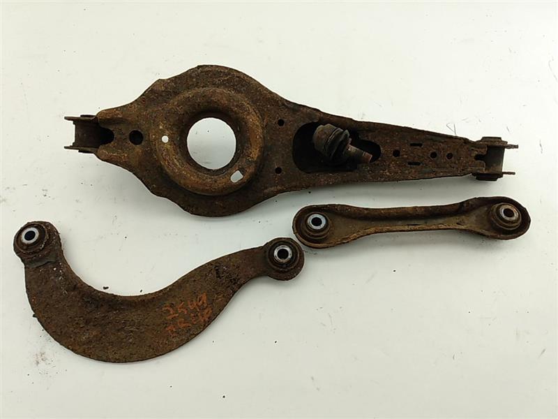 Mazda Mazda 3 Right Rear Control Arm Set