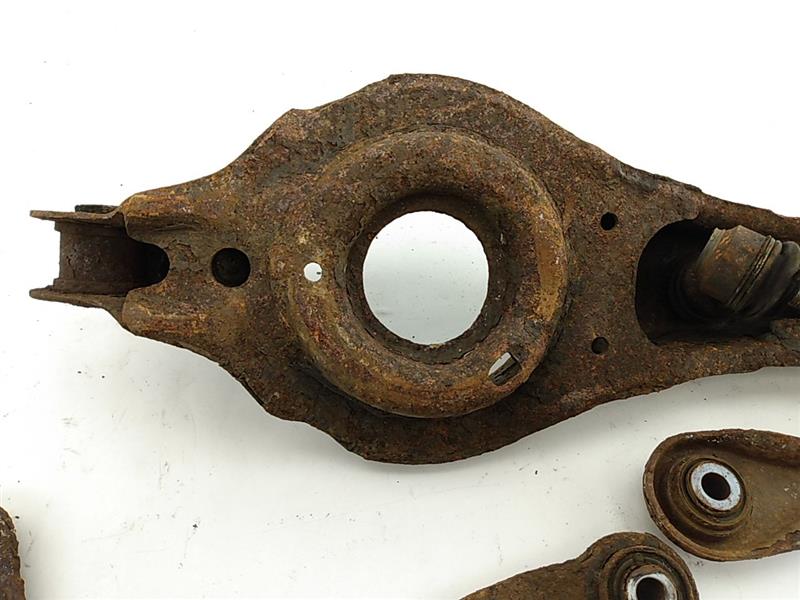 Mazda Mazda 3 Right Rear Control Arm Set