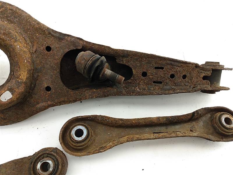 Mazda Mazda 3 Right Rear Control Arm Set