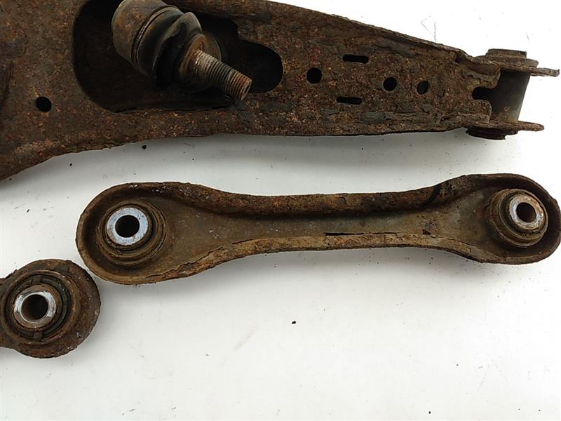 Mazda Mazda 3 Right Rear Control Arm Set