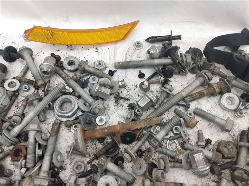 Pontiac Solstice Dismantling Hardware