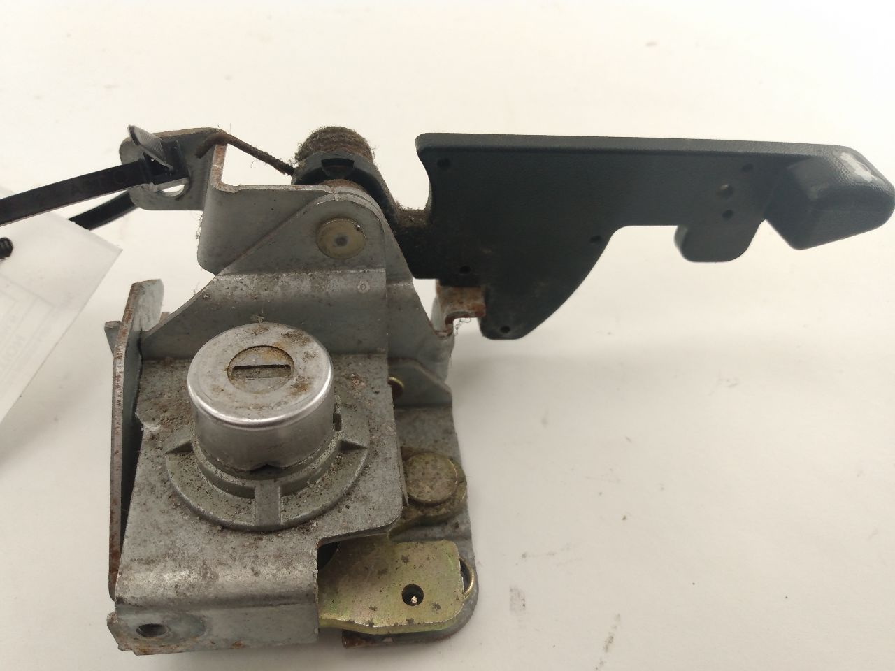 Mitsubishi Eclipse Trunk Release Assembly