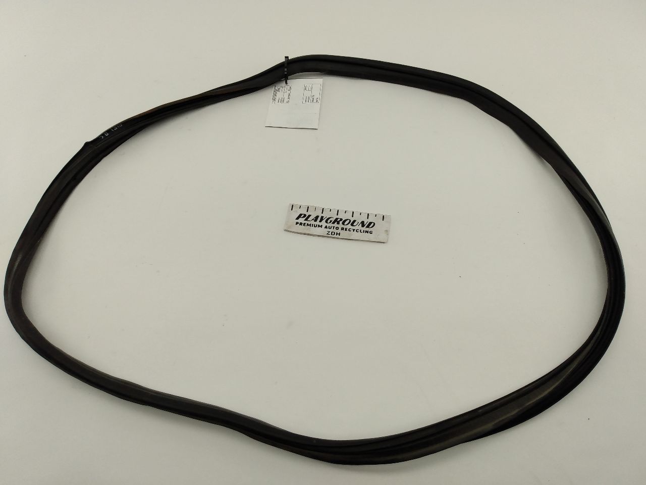 Mitsubishi Eclipse Rear Trunk Seal