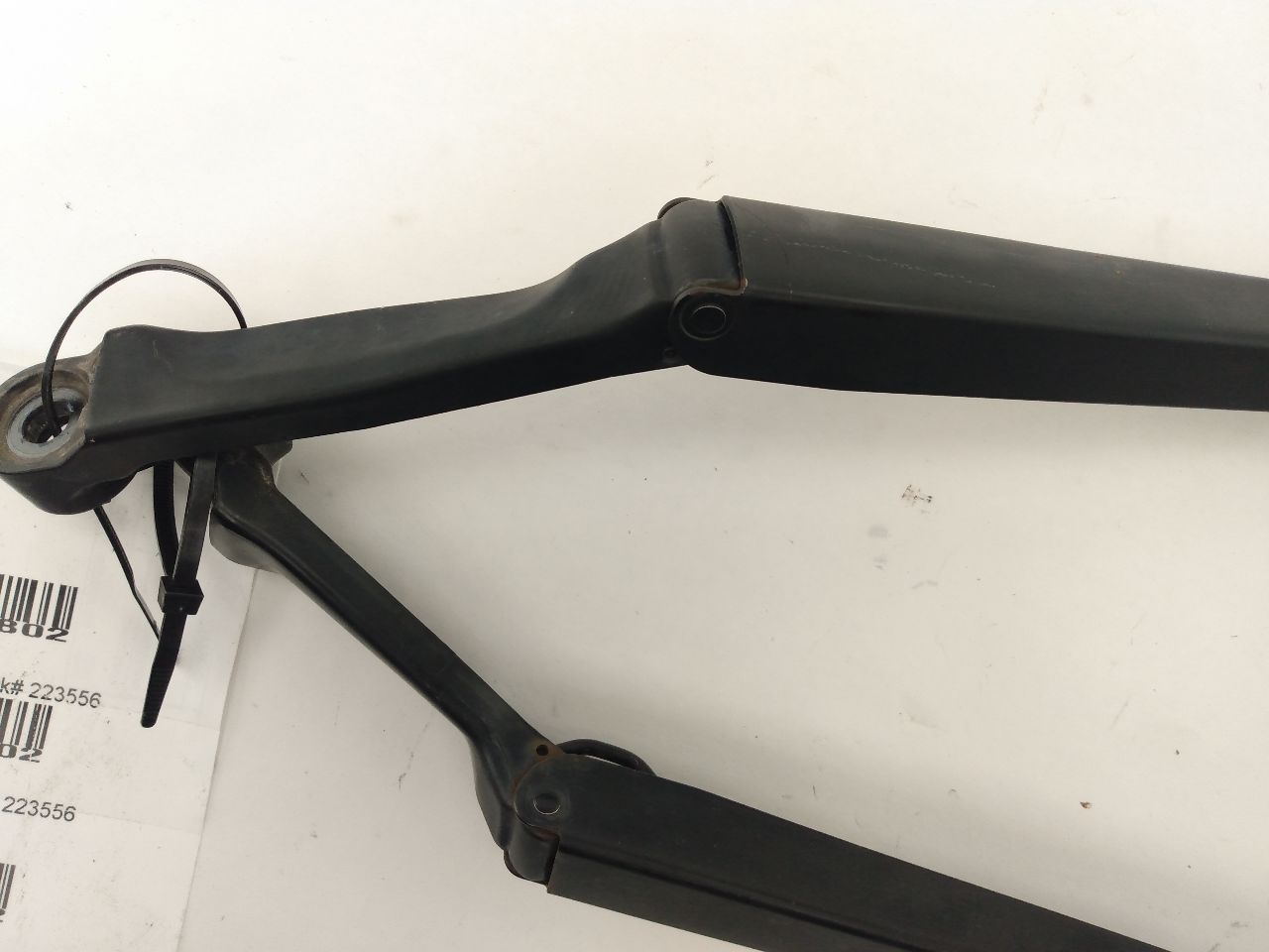 Toyota Celica Front Wiper Arm Set