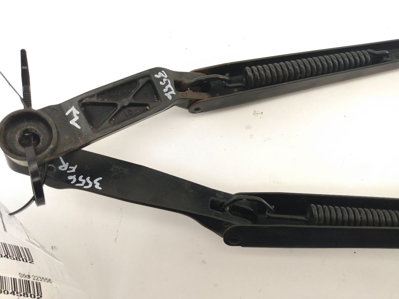 Toyota Celica Front Wiper Arm Set