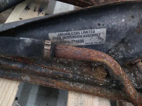 Jaguar XJ8L Rear Axle Assembly
