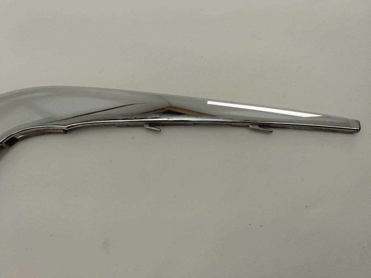 Jaguar XJ8L Front Right bumper Blade