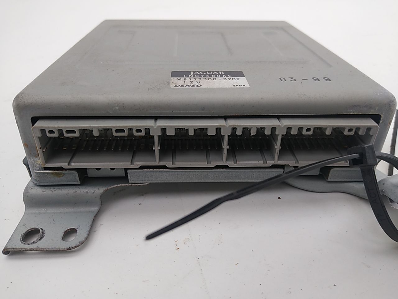 Jaguar XJ8L HVAC Climate Control Module - 0