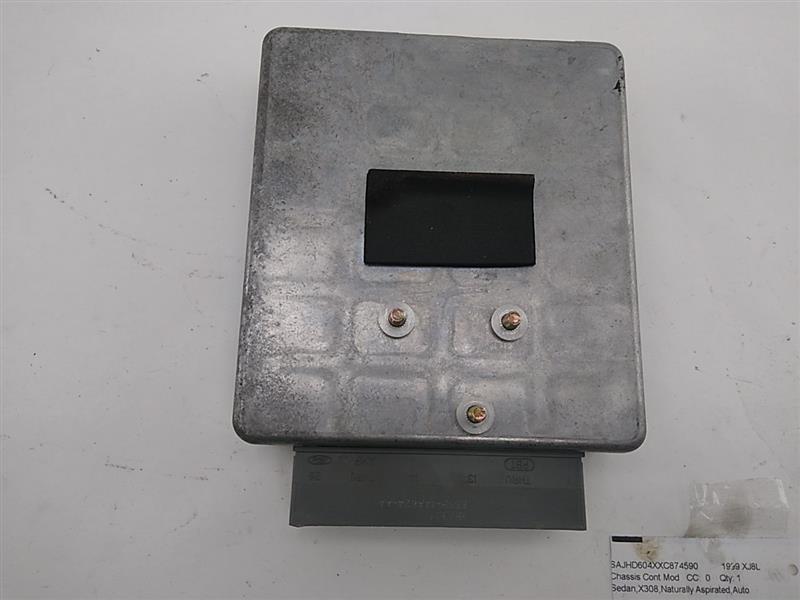 Jaguar XJ8L Body Control Module