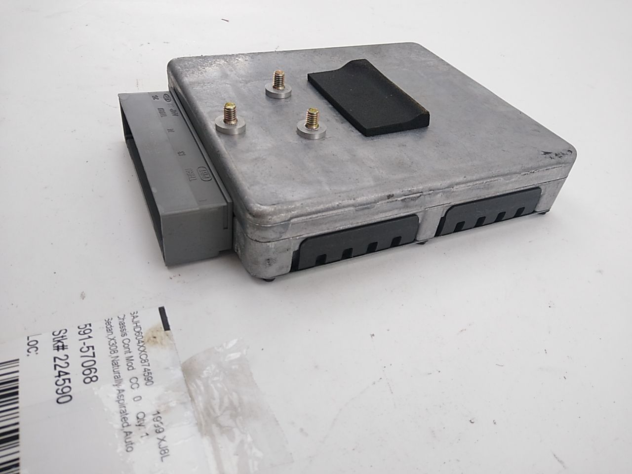 Jaguar XJ8L Body Control Module