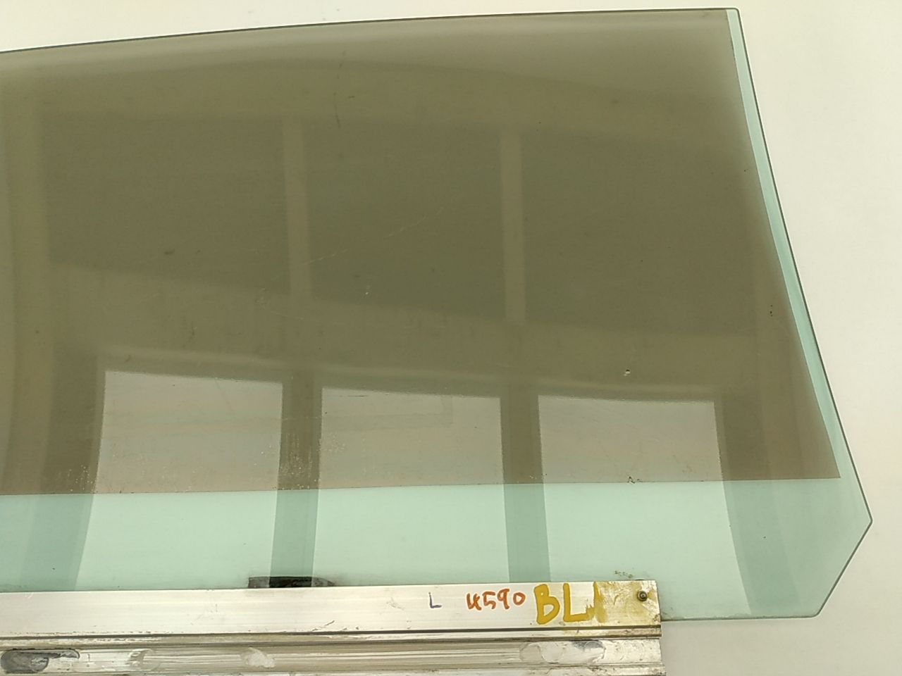 Jaguar XJ8L Rear Left Door Glass (XJ8L)