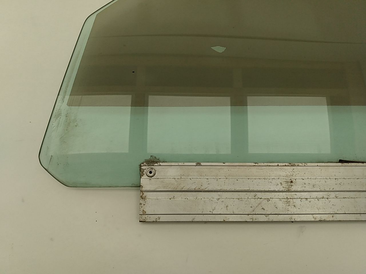 Jaguar XJ8L Front Left Door Glass - 0