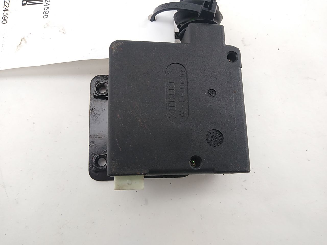 Jaguar XJ8L Rear Trunk Lock Actuator