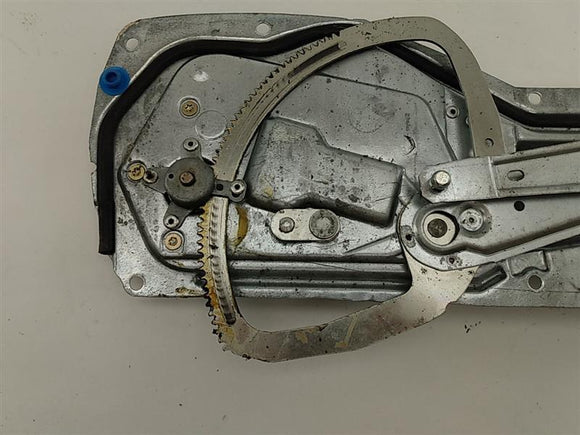Volvo V70 Front Right Door Window Regulator