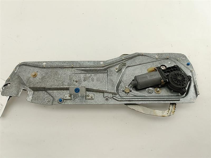 Volvo V70 Front Right Door Window Regulator