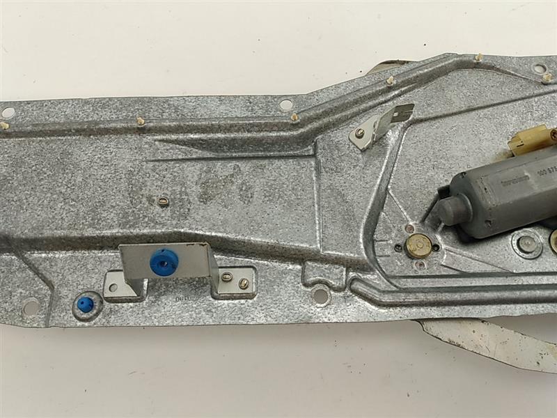 Volvo V70 Front Right Door Window Regulator