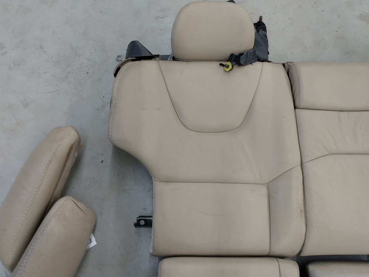 Volvo XC70 Rear Seat Set Lower And Uppers