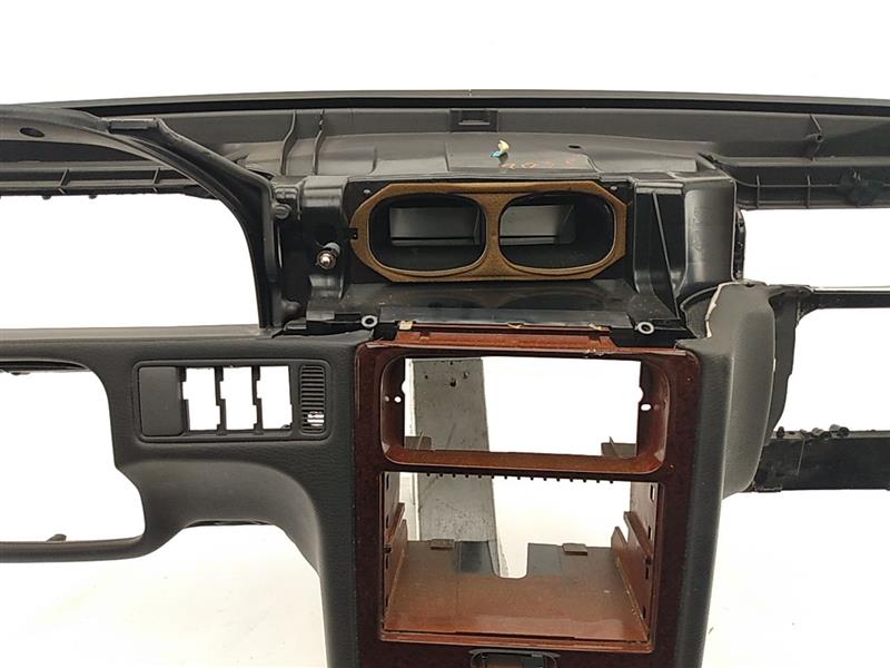 Volvo V70 Dashboard Assembly