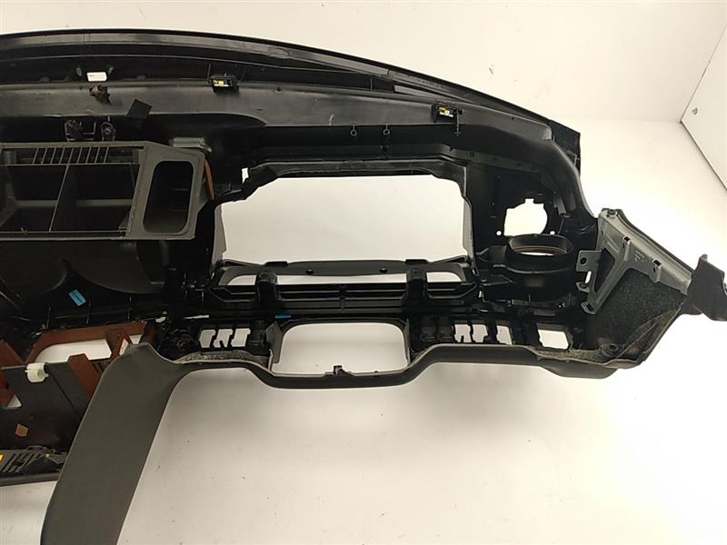 Volvo V70 Dashboard Assembly