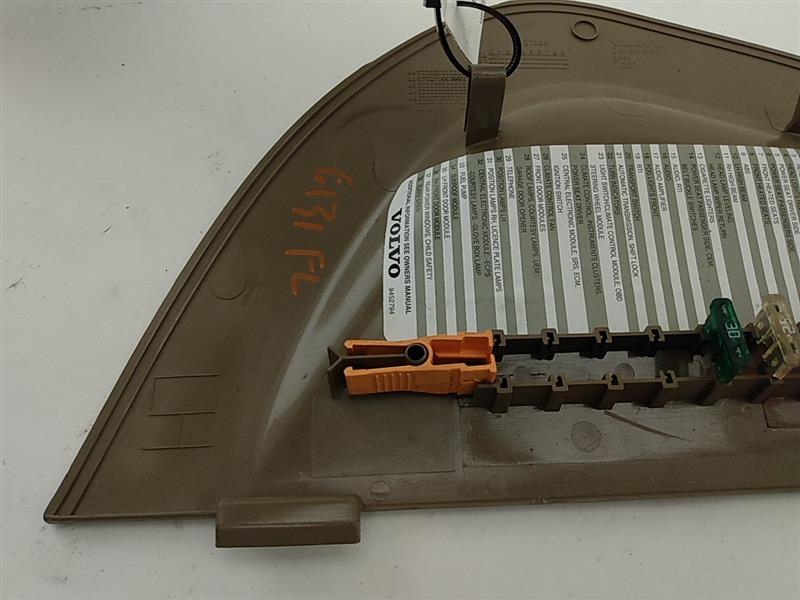 Volvo XC70 Fuse Box Cover Trim