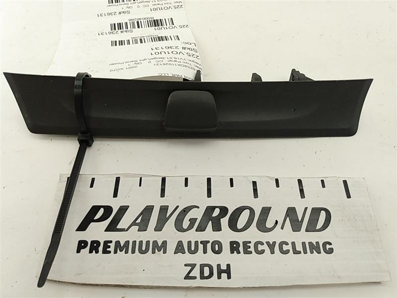 Volvo XC70 Center Dash Lower Trim Cover