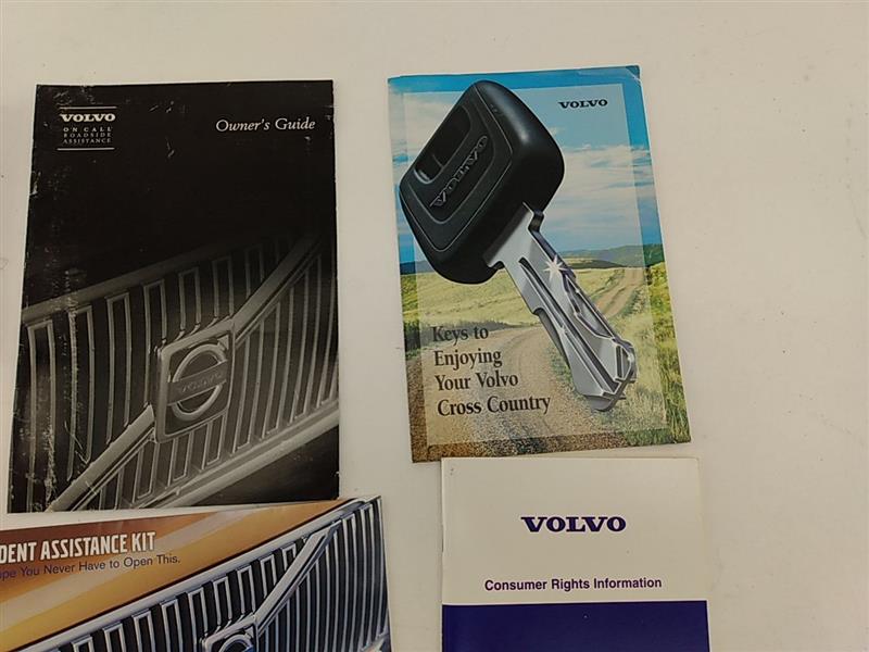 Volvo XC70 Owners Manual