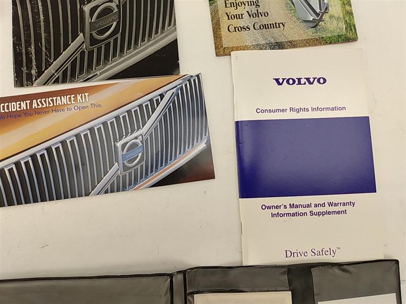 Volvo XC70 Owners Manual