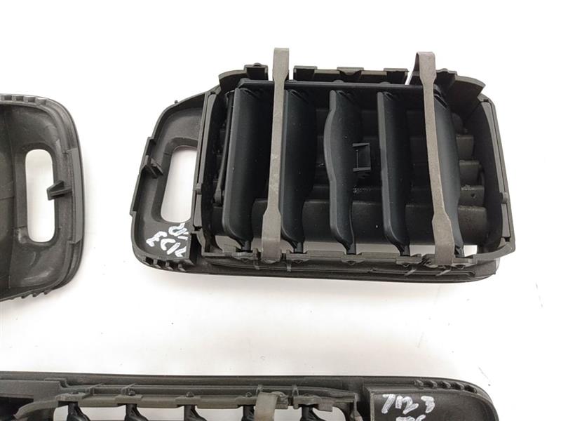 Volvo V70 Set Of Dashboard Vent Trim Pieces