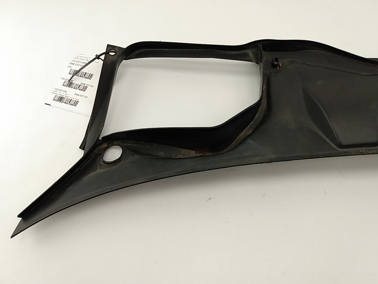 Volvo V70 Windshield Wiper Cowl Vent Trim Panel - 0