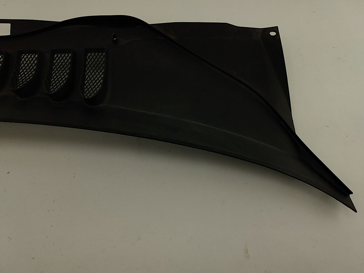 Volvo V70 Windshield Wiper Cowl Vent Trim Panel