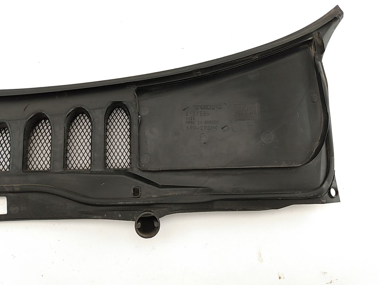 Volvo V70 Windshield Wiper Cowl Vent Trim Panel