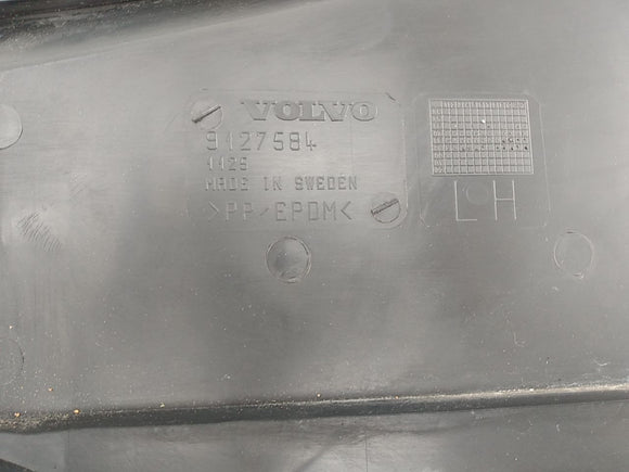 Volvo V70 Windshield Wiper Cowl Vent Trim Panel