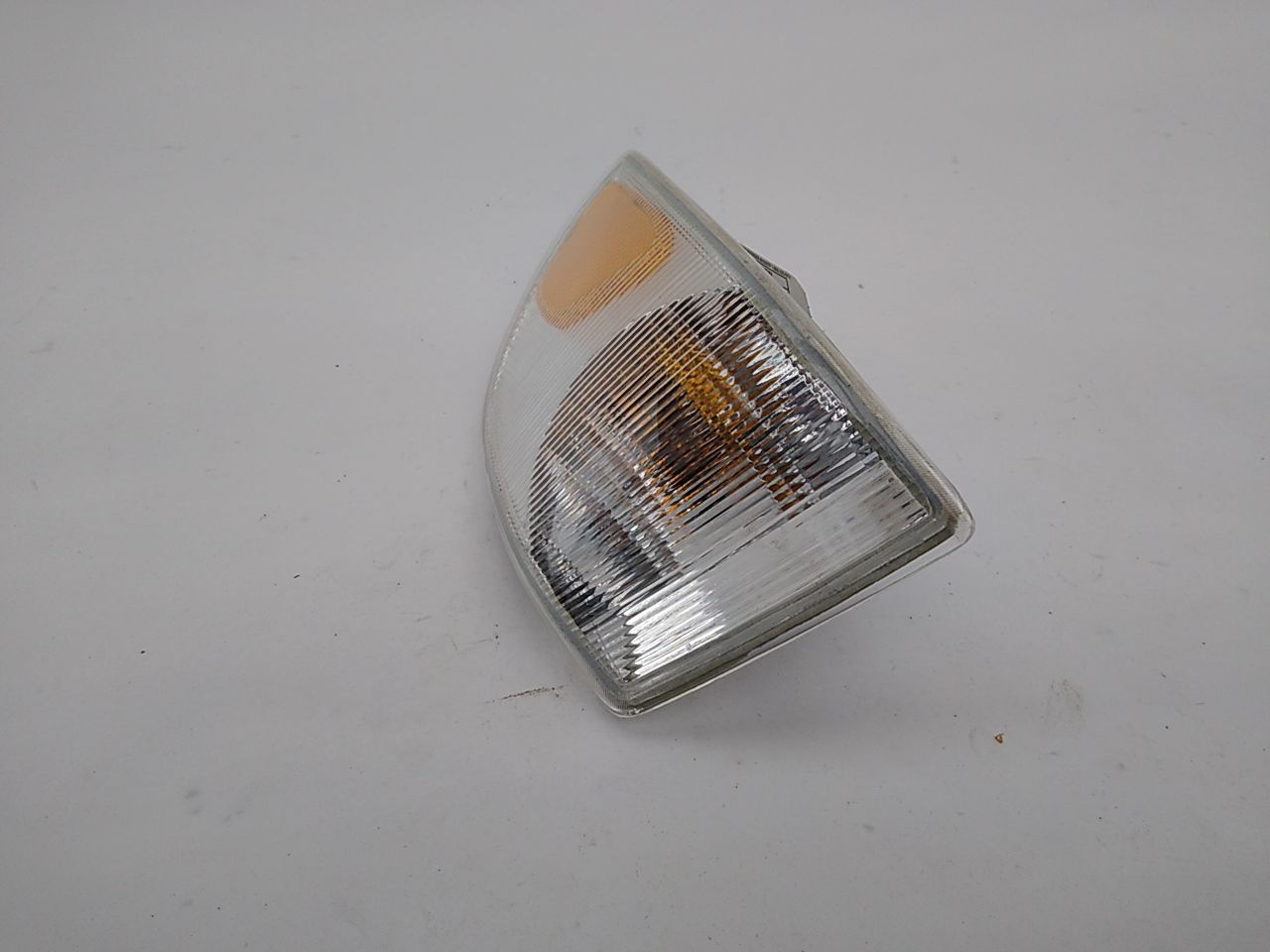 Volvo V70 Front Left Turn Signal Light Assembly - 0