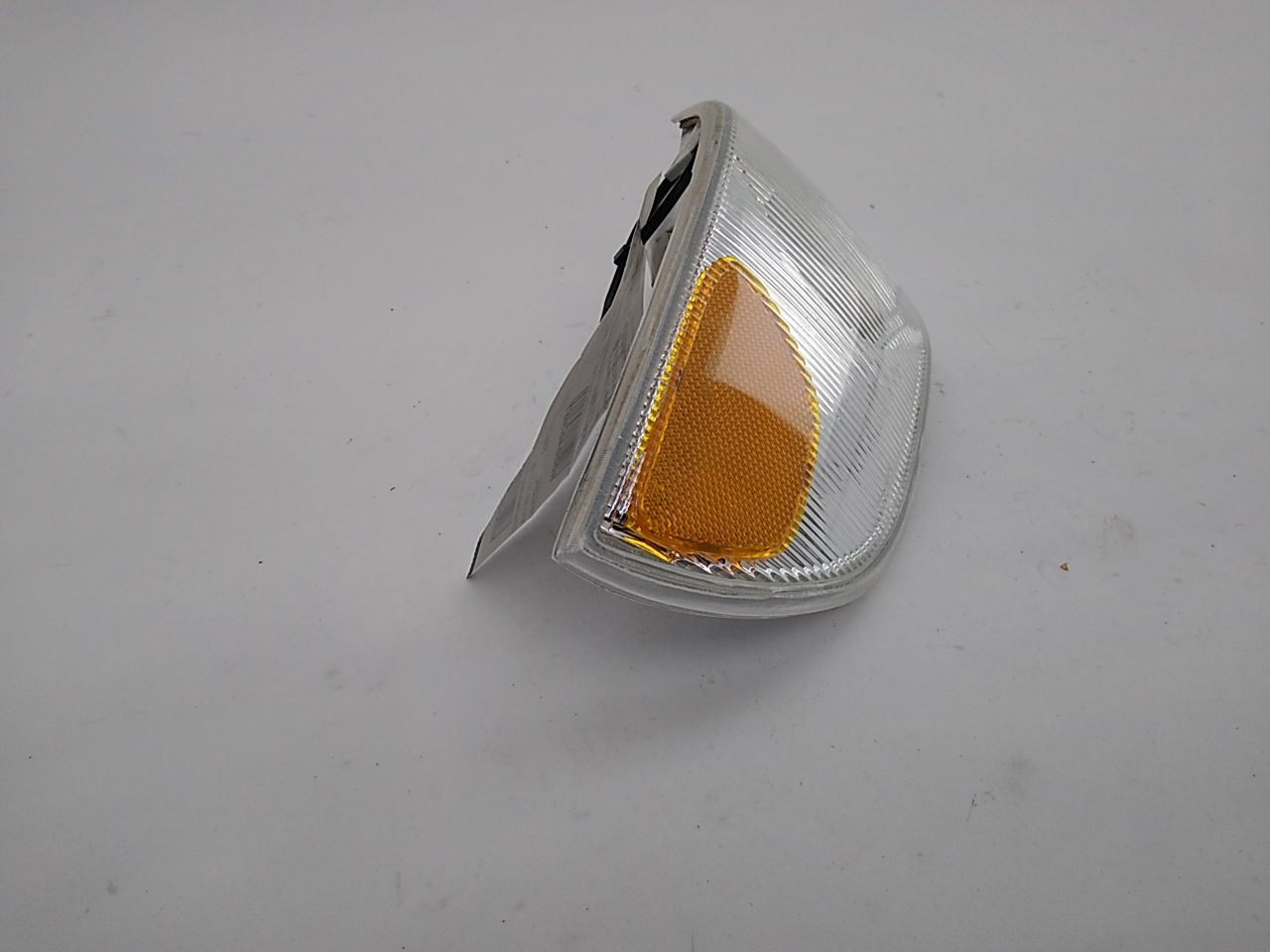 Volvo V70 Front Left Turn Signal Light Assembly