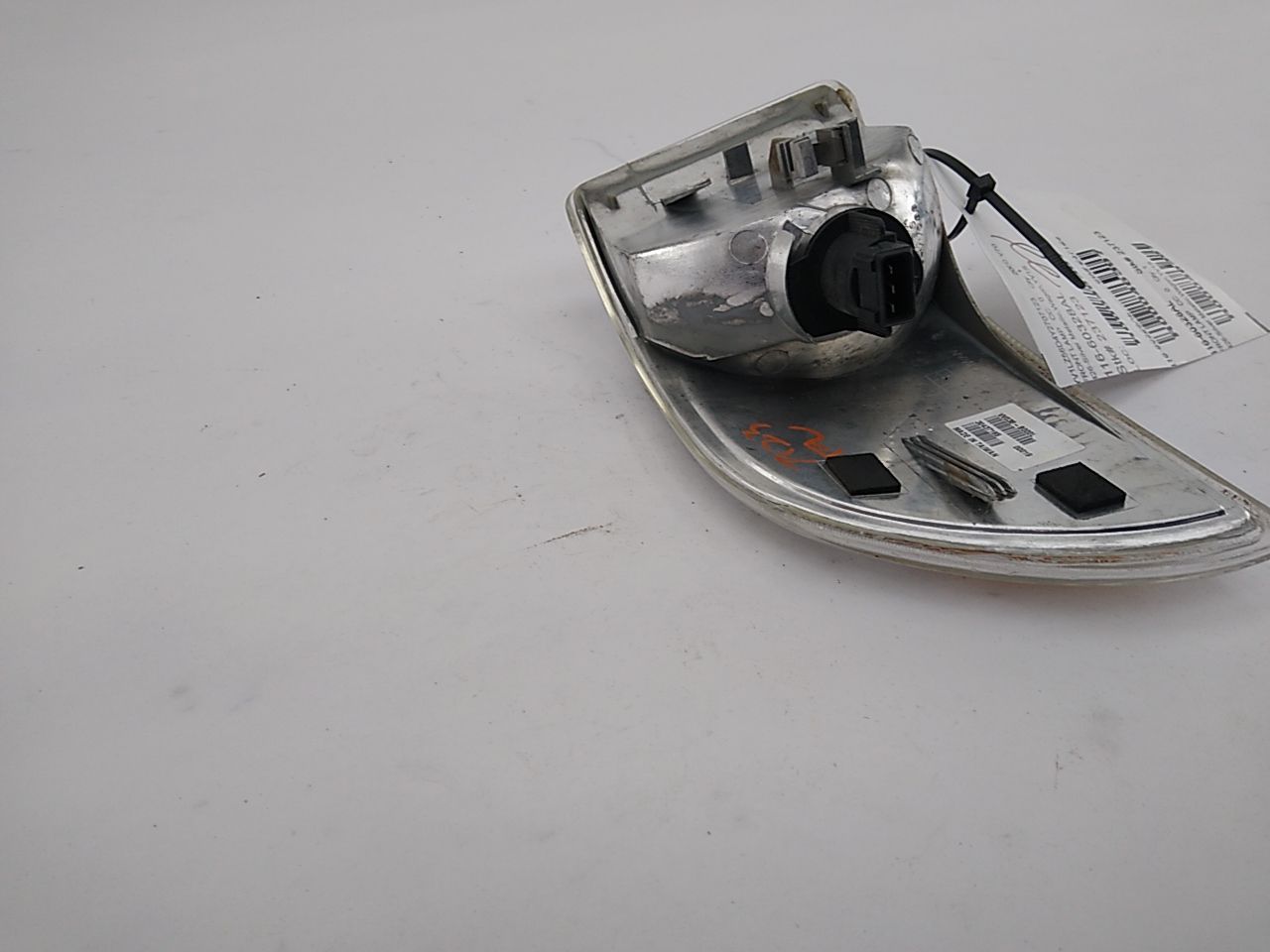 Volvo V70 Front Left Turn Signal Light Assembly