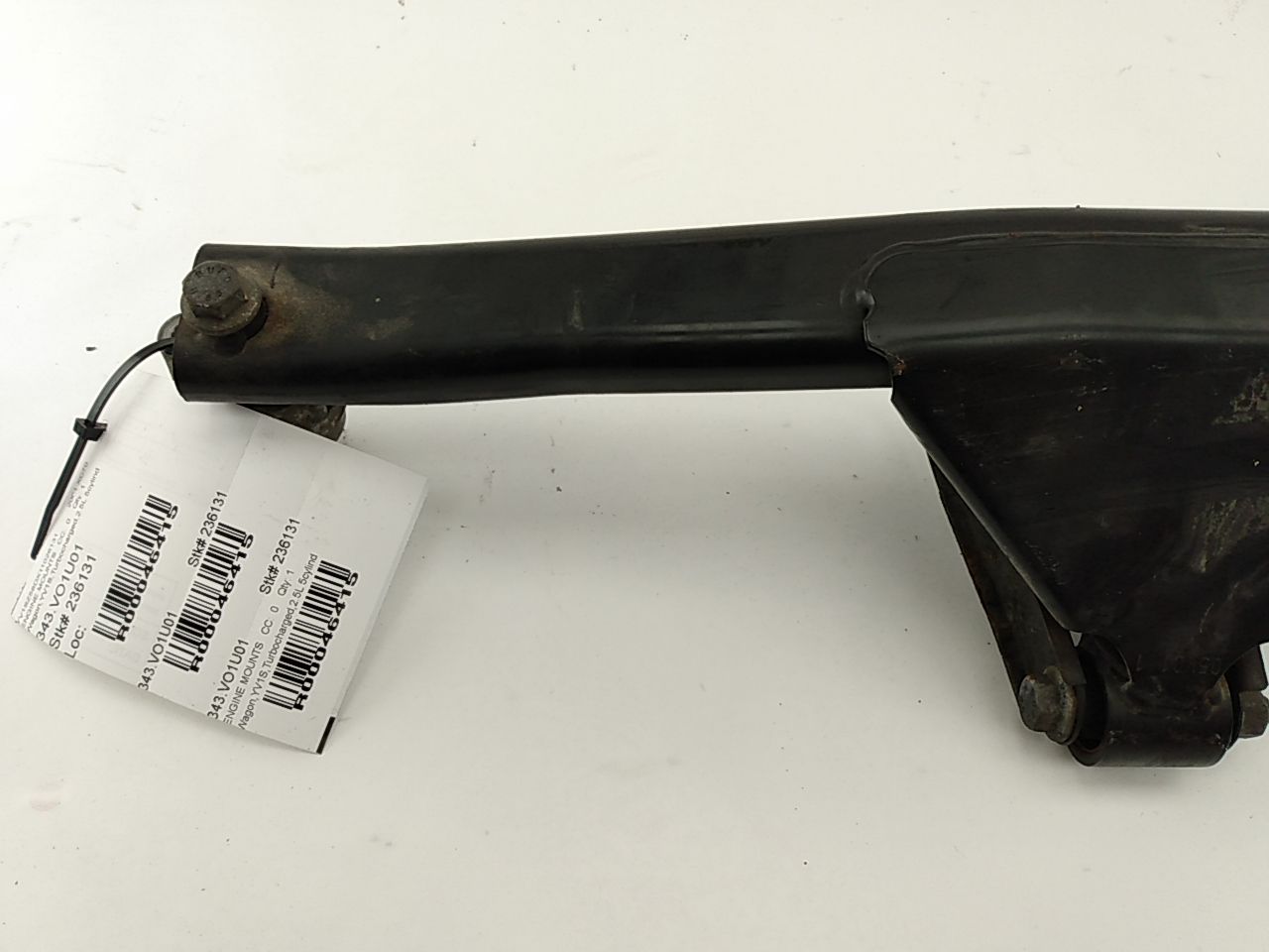 Volvo XC70 Front Upper Torque Rod Engine Mount Assembly - 0