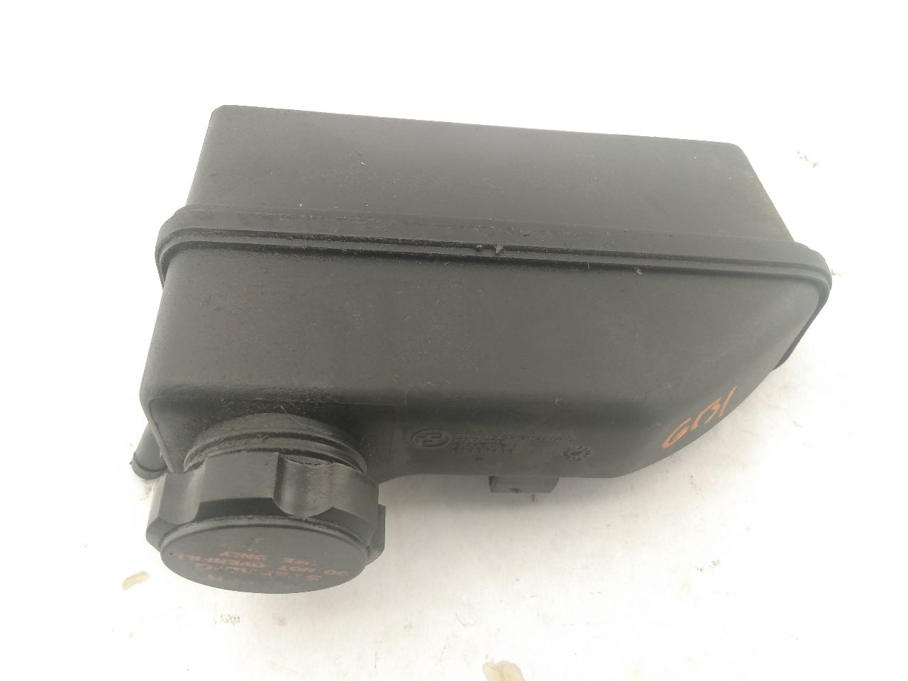 Volvo XC70 Power Steering Reservoir