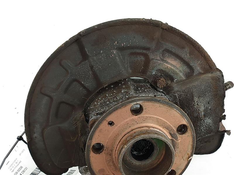 Volvo XC70 Front Left Knuckle With Hub