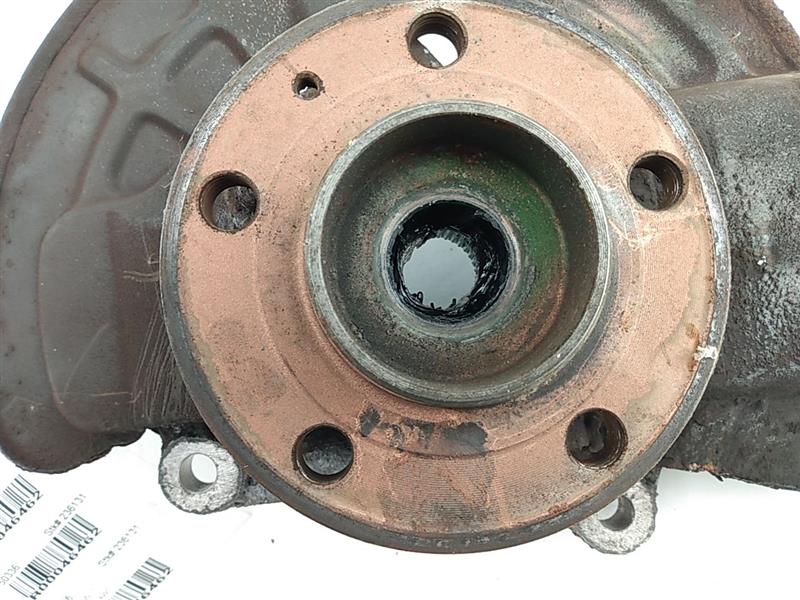 Volvo XC70 Front Left Knuckle With Hub