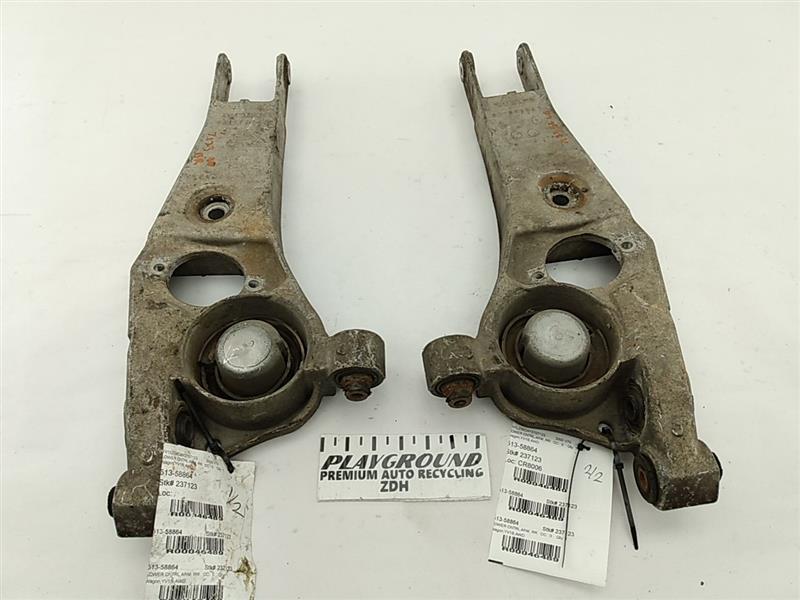 Volvo V70 Pair Of Rear Lower Control Arms