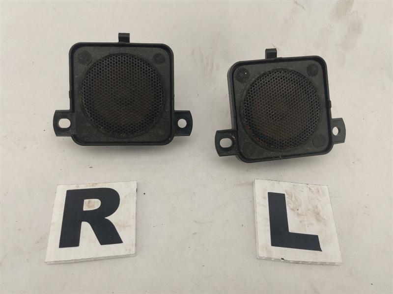 Volvo V70 Set Of Speakers