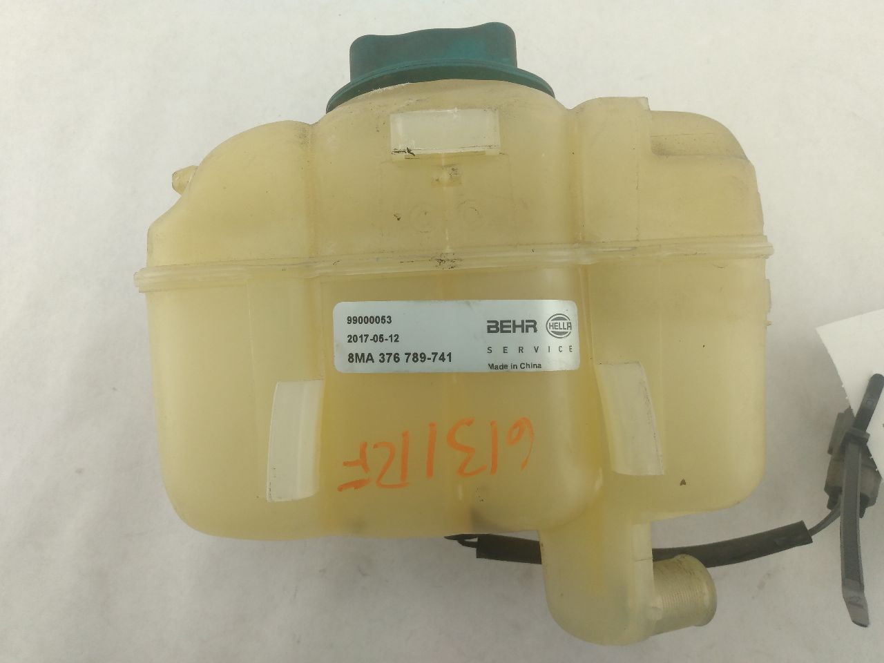 Volvo XC70 Coolant Reservoir - 0