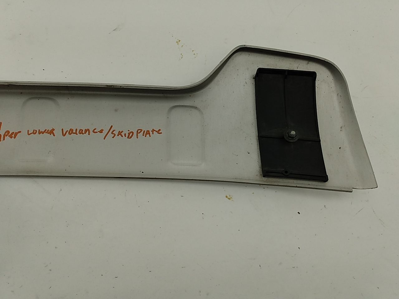 Volvo XC70 Front Lower Skid Plate | Playground PAR
