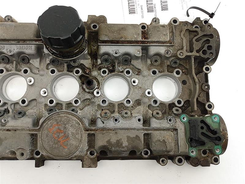 Volvo V70 Engine Valve Cover